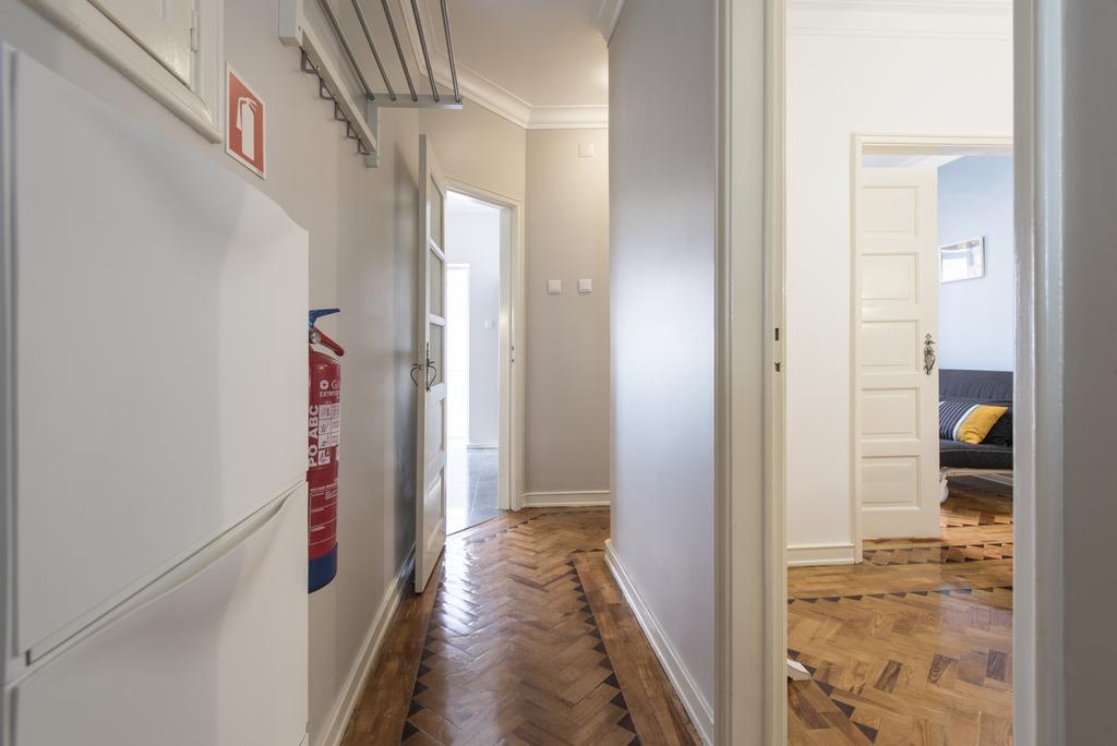 Apartamento Junto A Fonte Luminosa Lisbon Exterior photo